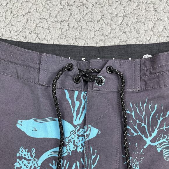 Vissla Mega Lab 18.5" Boardshorts Men's 29 Phantom Shark Blue Coral $69 - Picture 2 of 11